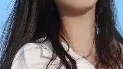 王大雷与女儿温馨共舞，韦世豪点赞‘萌态’，网友感慨‘父女情深’