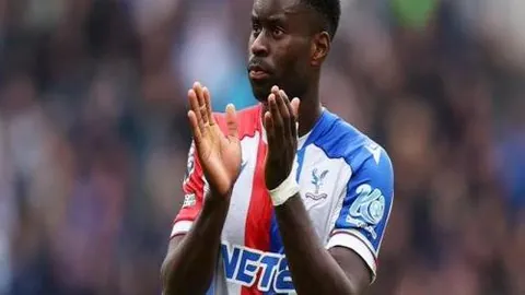 穆里尼奥强化防守理念，特里助力球队刷新单赛季失球最少纪录